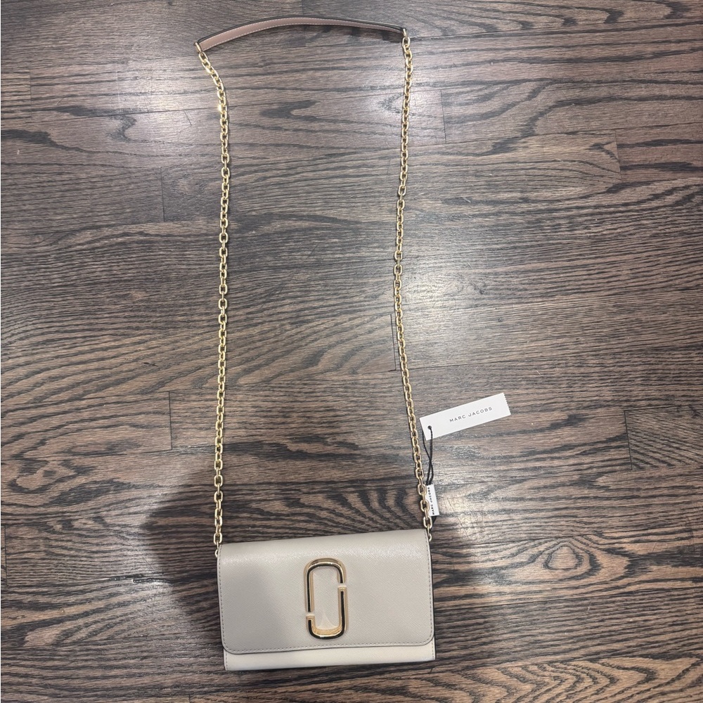 Marc Jacobs Cream Crossbody Bag with Gold Chain
